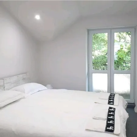 Center 4-bedroom 아파트 *
