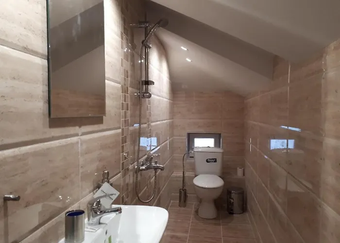 Center 4-bedroom וארנה